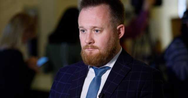 Нардеп Камельчук влаштував сварку з охороною Ради через ПЛР-тест