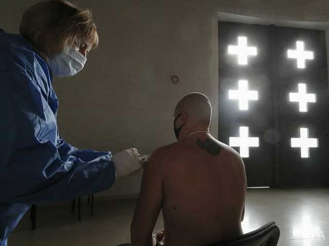 На Закарпатті почали вакцинувати від COVID-19 анонімно