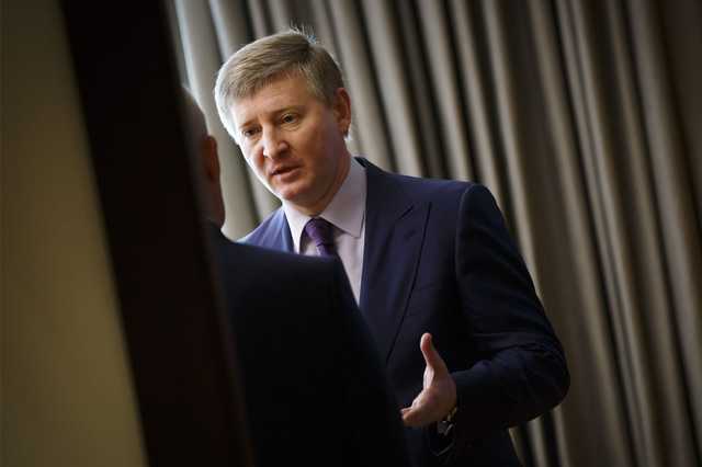 В ожидании санкций: почему у Зеленского решили взяться за Ахметова через Новинского