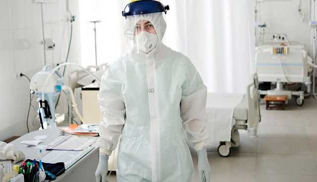 В Кривом Роге пациент с коронавирусом выбросился с восьмого этажа больницы