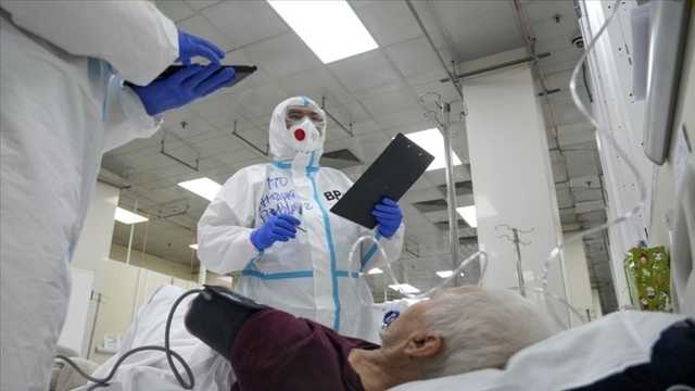 В Украине почти 12 тыс. новых случаев COVID-19 за сутки, умерли 557 человек