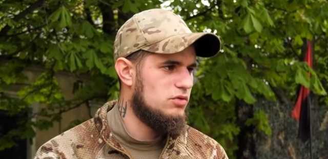 Зеленский присвоил звание Герой Украины добровольцу "Правого сектора" Коцюбайло (Да Винчи)