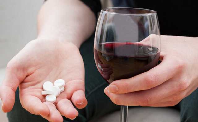 Ровенчанин "обеднел" на 100 тыс. гривен, пригласив на свидание "клофелинщицу"