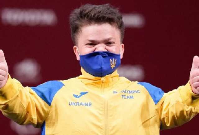Установила феноменальный рекорд: украинка победила на чемпионате мира по пауэрлифтингу