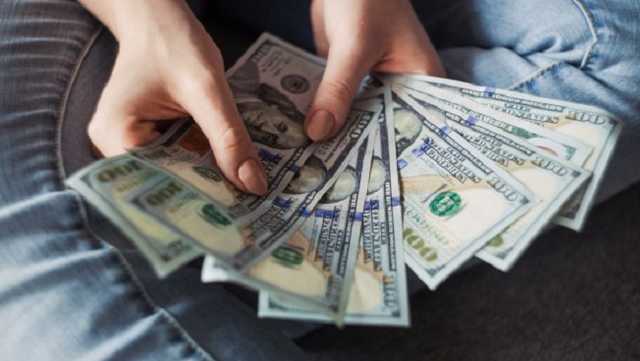 Заробитчане побили прошлогодний рекорд по количеству перечисленных в Украину денег
