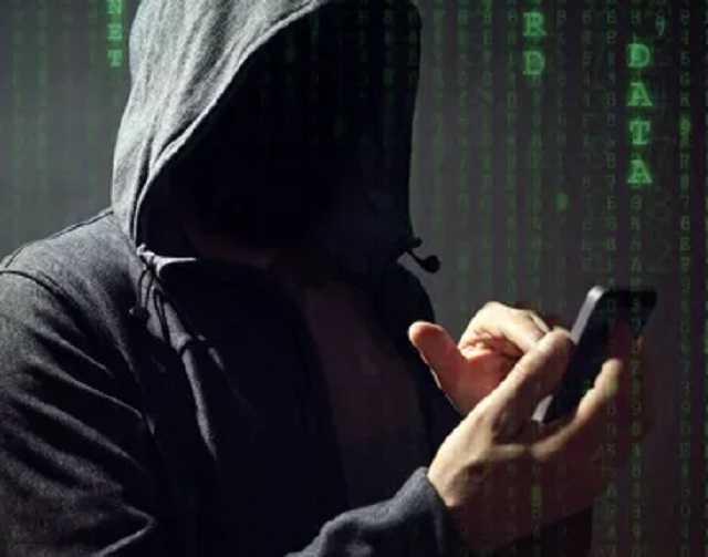 Киевлянин лишился 100 тысяч за десять минут