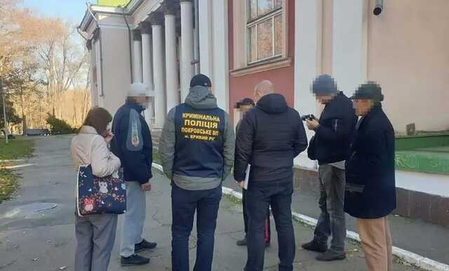 В Кривом Роге мужчину посадили за подделку сертификата вакцинации