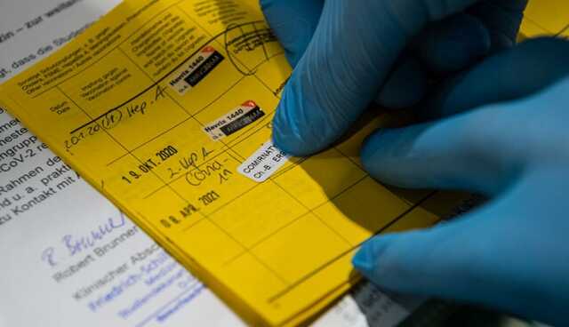 Ляшко рассказал, как вакцинироваться тем, у кого есть поддельный COVID-сертификат