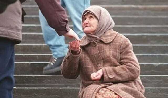 У всех украинских пенсионеров сидит гвоздем в голове один вопрос — эксперт