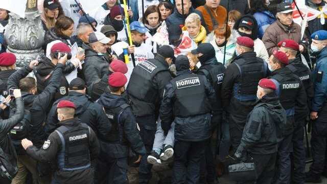 SaveФОП снова протестуют в Киеве: произошла стычка с полицией