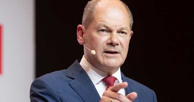 Шольц о риске агрессии РФ против Украины: будет иметь высокую цену