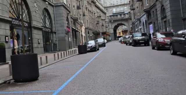 Самая дорогая улица Киева стала доступной для всех автомобилистов