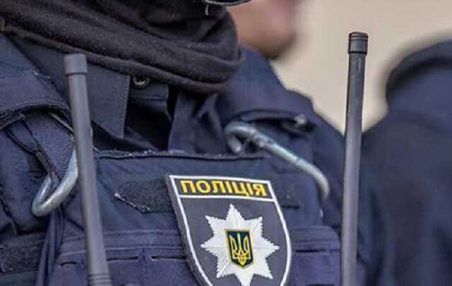 У Херсоні двоє чоловіків підірвали гранату в парку