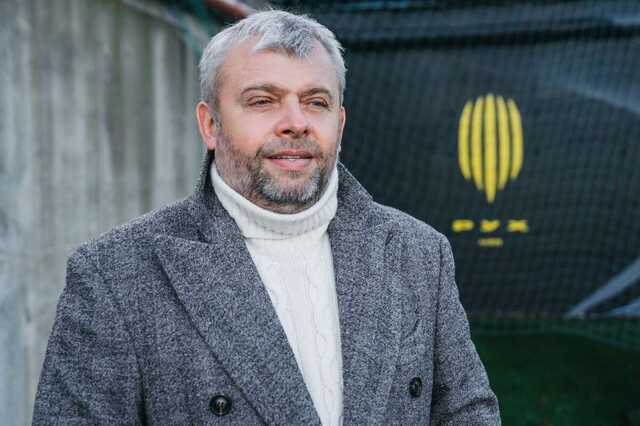 Владелец футбольного клуба назвал Ломаченко и Усика "гопниками"