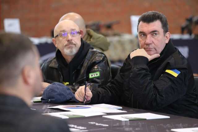 Данилов заявил, что украинцы готовы дать отпор в случае вторжения РФ