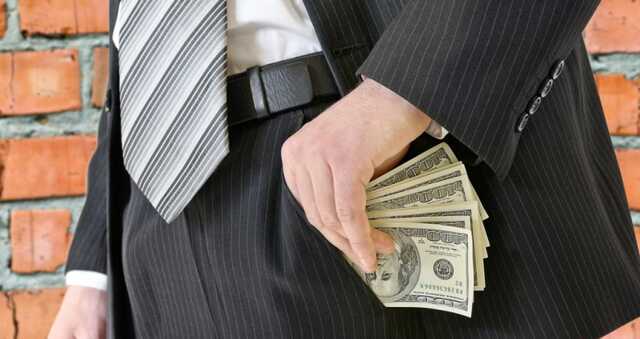 Полиция расследует хищение средств окружением Корбана на реконструкции стадиона в Днепропетровской области