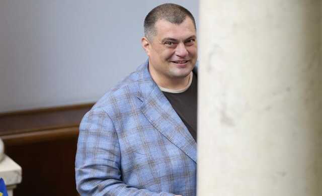 В Криворожском районе конфликт из-за дерибана земли в пользу Юзика