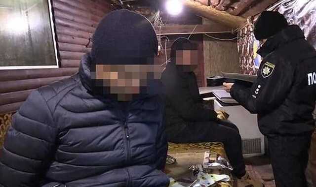В Киеве бывшая жена с семьей похитила иностранца и держала его в подвале