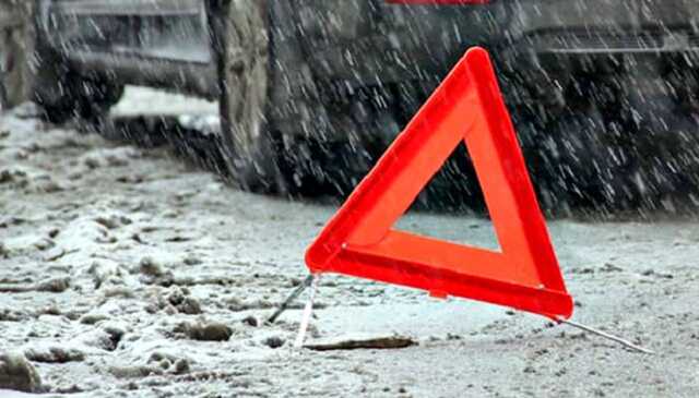 Полиция рассказала водителям, как избежать ДТП на зимней дороге