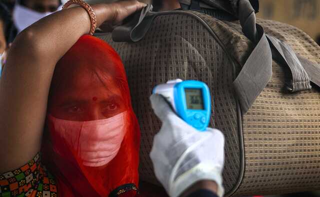 В столице Индии запретили празднование Рождества и Нового года из-за "Омикрона"