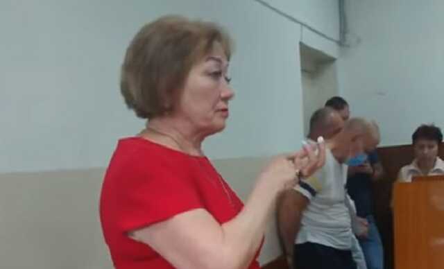 Экс-главу Запорожского центра службы крови подозревают в растрате