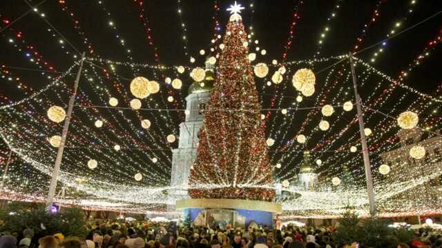 Как выглядит главная елка Украины с высоты птичьего полета