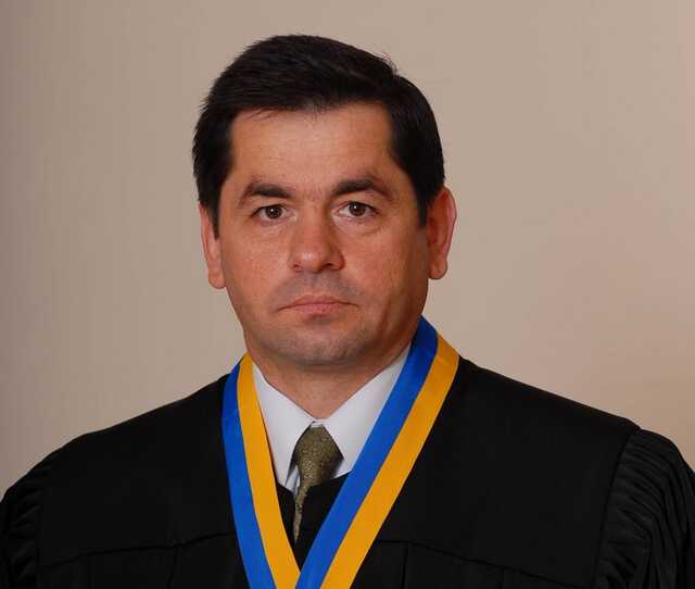 Глава Хозсуда Житомирской области живет с семьей в небольшой квартире