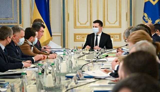 Зеленский увеличил количество вопросов на СНБО и перенес заседание