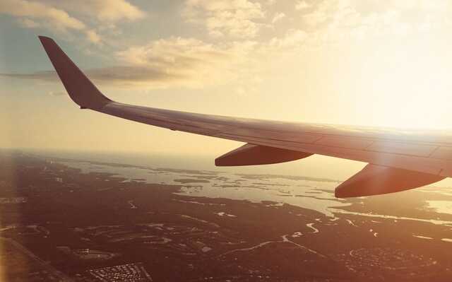 Самолет из Египта не смог приземлиться в Запорожье из-за сильного снегопада