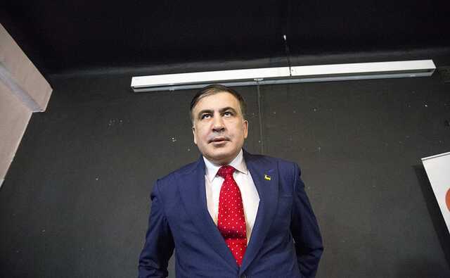 В Грузии ограничили посещение Саакашвили в госпитале