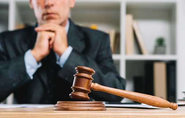 В Хмельницком бывшего экоинспектора оправдали из-за нарушений следствия