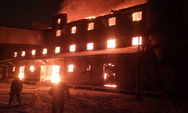 Из-за пожара под Тернополем задерживается поезд на Киев