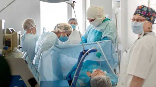 В Украине будут "бороться со смертностью", закрыв родильные отделения