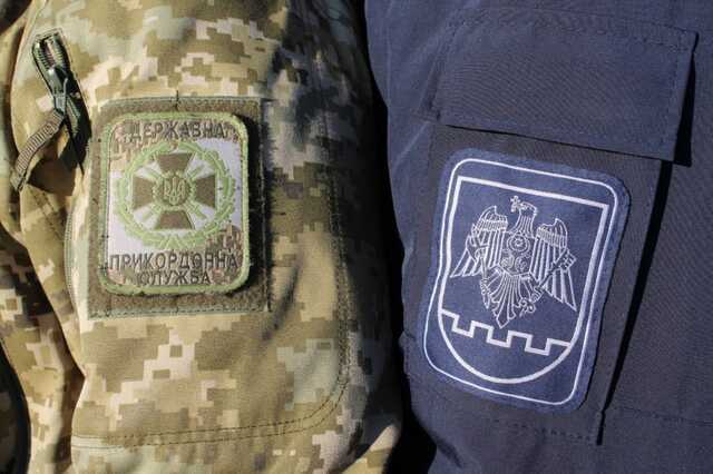 На границе с Молдовой полиция незаконно отобрала авто у украинца