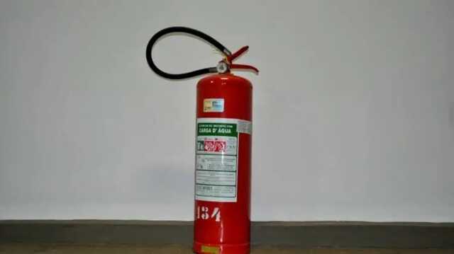 В Одессе мужчина получил три года тюрьмы за кражу огнетушителя из прокуратуры