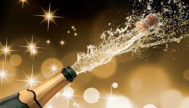 Украинцы увлеклись импортным игристым: откуда везут вино