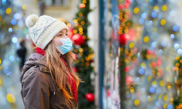 Франция заканчивает год новым рекордом по случаям COVID