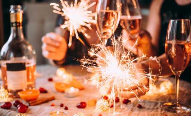 "Избегайте людей": Минздрав рассказал, как меньше пить на Новый год