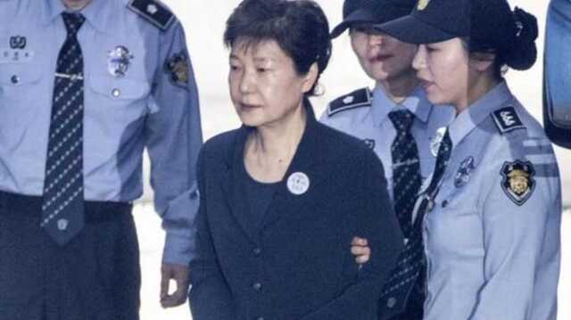 Экс-президент Южной Кореи вышла на свободу после почти 5 лет заключения