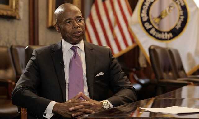 Новый мэр Нью-Йорка вступил в должность