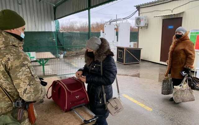 Впервые в новом году: боевики откроют КПВВ "Еленовка"