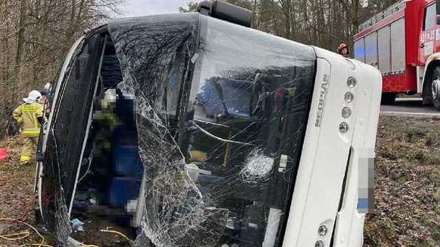 В Польше автобус с туристами из Литвы попал в ДТП: пострадали 13 человек
