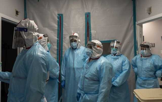 Южная Корея зафиксировала первые случаи смерти от штамма "Омикрон"