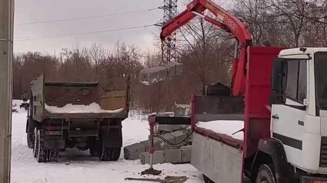 В Харькове снесли скандальный "Стоунхендж" стоимостью почти 1,5 миллиона