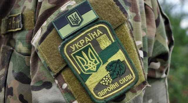 В Мариуполе офицер ВСУ избил и душил подчиненную