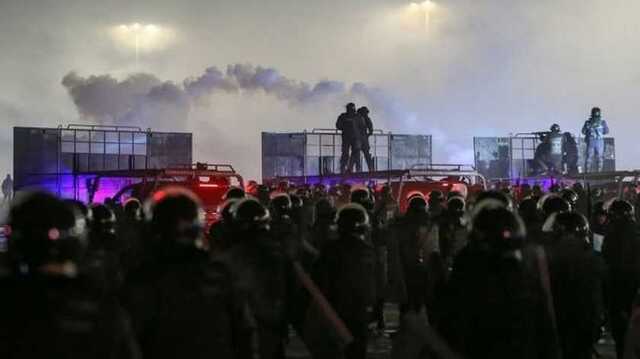 Один из демонстрантов погиб в Атырау