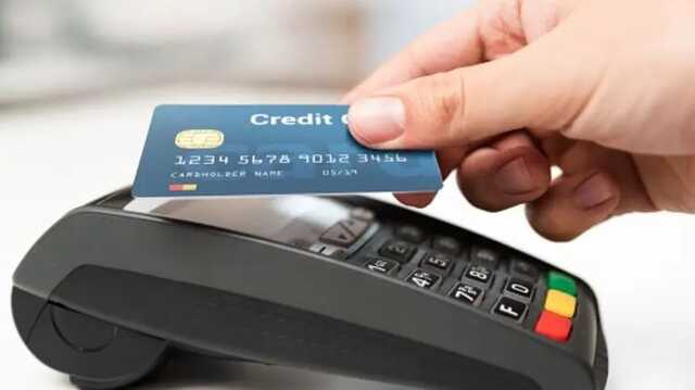 В украинских магазинах фиксируют массовые сбои в работе терминалов