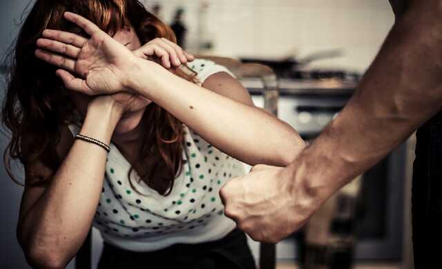 На Харьковщине мужчина жестоко убил свою сестру и вызвал полицию