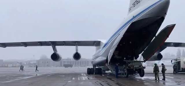 Россия показала, сколько военной техники перебросила в Казахстан