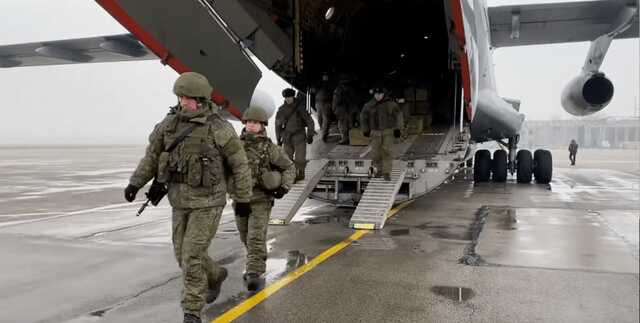 Россия могла перебросить в Казахстан военных больше заявленных 2500